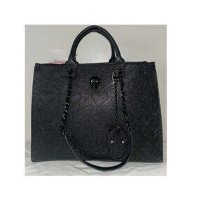 **NWT**BETSEY JOHNSON Large Skull Embossed XOKIARA Tote